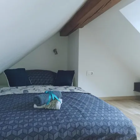 Gartnar -hiska S Pridihom Domacnosti In Pogledom Na Hribe. Apartmán *