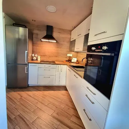 Gartnar -hiska S Pridihom Domacnosti In Pogledom Na Hribe. Apartmán Radovljica